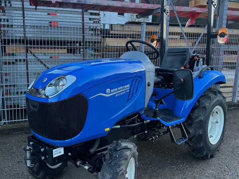 New Holland BOOMER 25