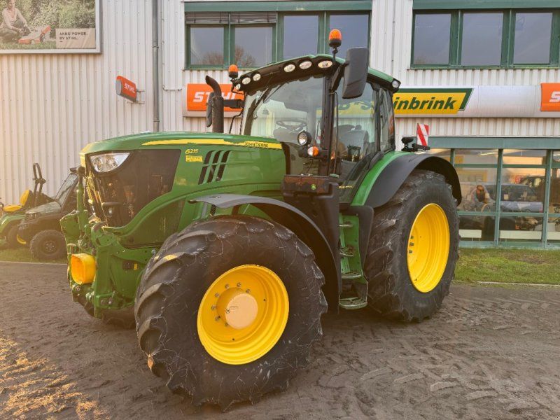 John Deere 6215R