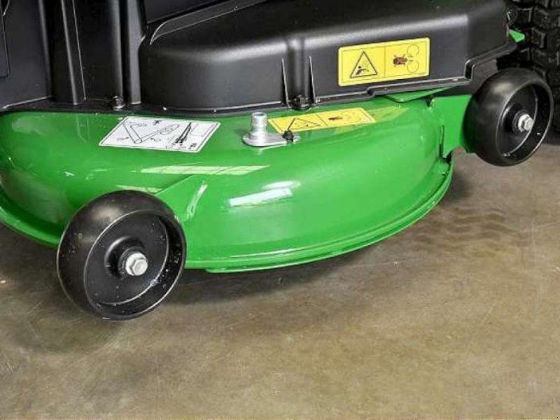 John Deere X167R RASEN