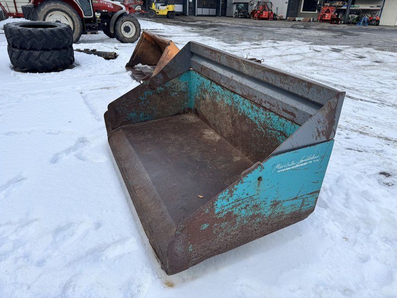 Kippschaufel 200cm mit Dreipunktaufnahme