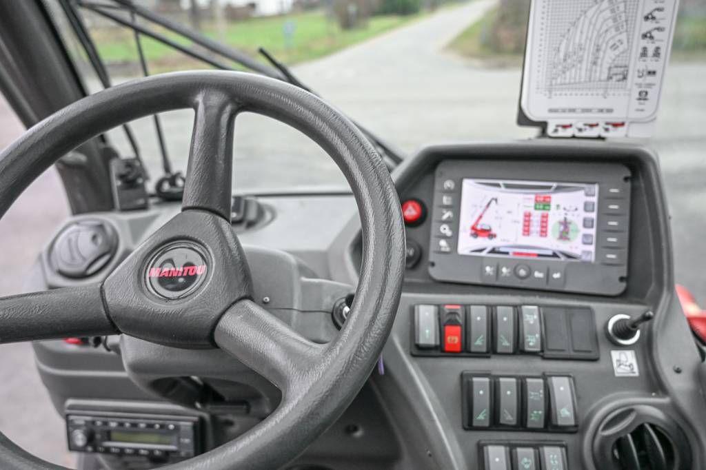Manitou MRT 2550 +