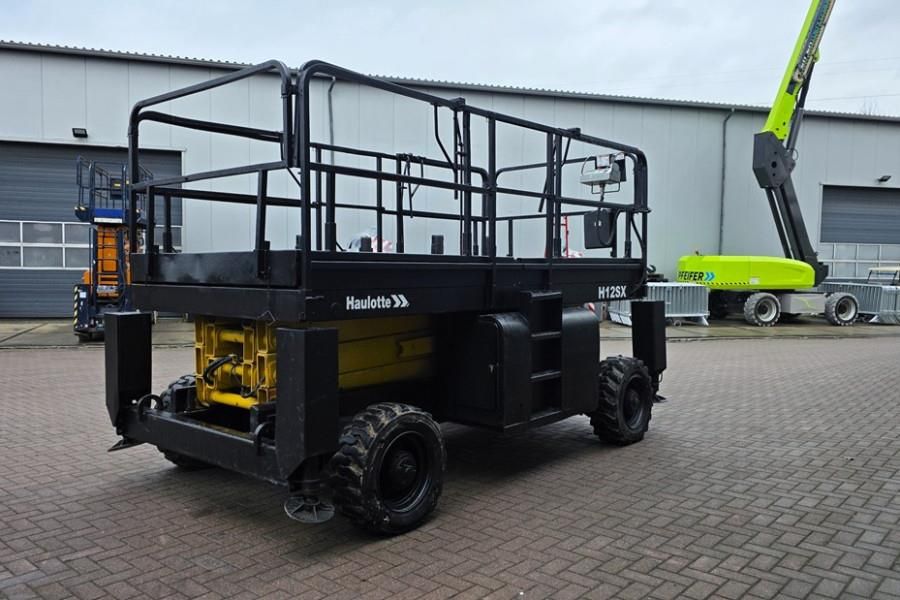 Haulotte H12SX Diesel, 4x4 Drive, 12m Working Height, 700kg