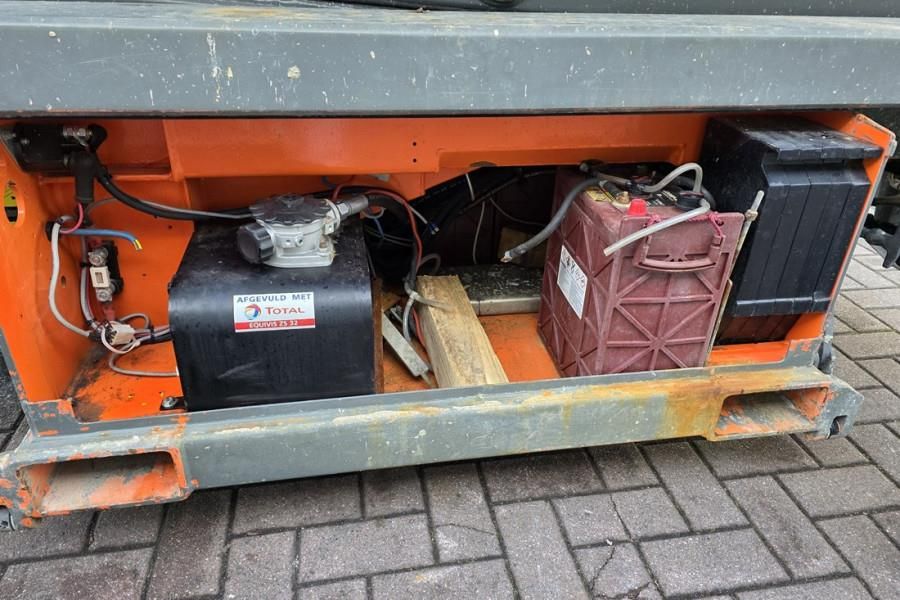 Holland Lift Ecostar HL-11816 As-Is, For Parts, Electric, 14m W