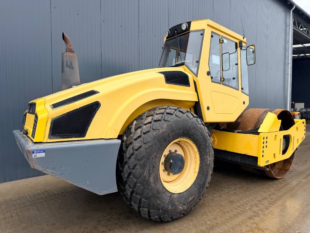 Bomag BW211D-4