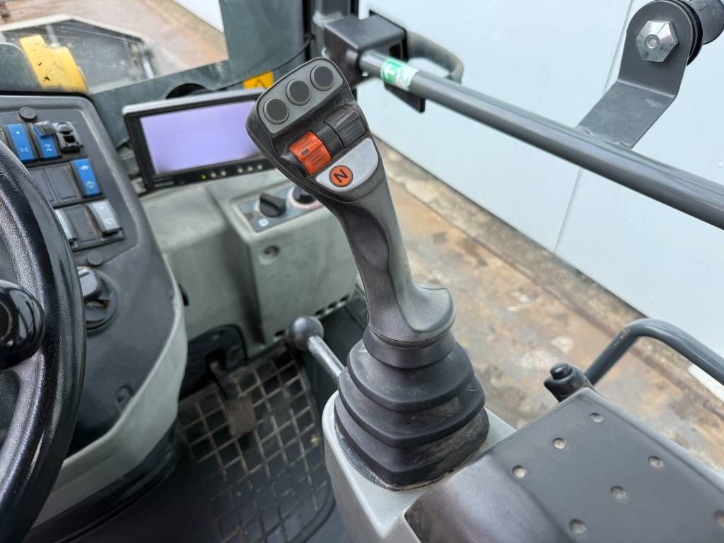 Wacker Neuson Kramer 8095 - 4 Wheel Steering / Bucket + Forks