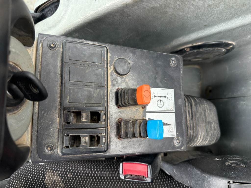 Wacker Neuson Kramer 8095 - 4 Wheel Steering / Bucket + Forks