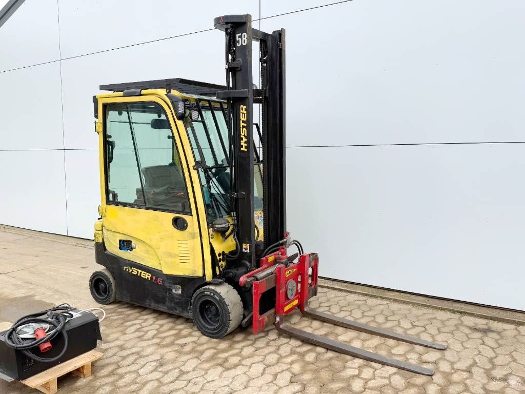 Hyster J1.6XN MWB - Duplex / Rotating Forks / Lithium