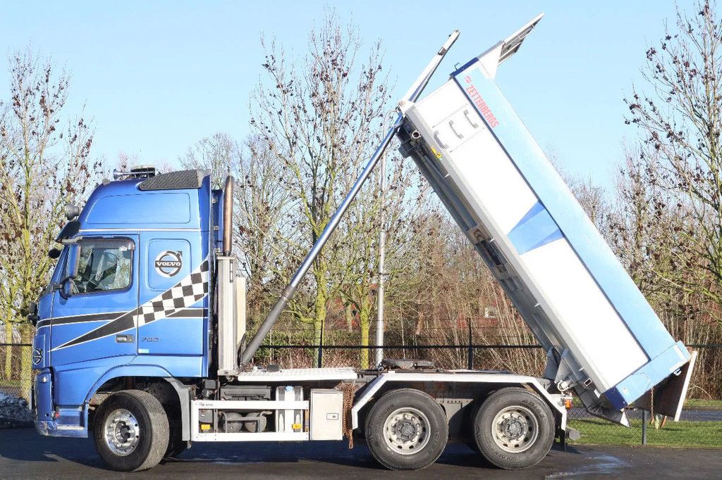 Volvo FH 16.700 | TRACTOR & TIPPER | RETARDER | BIG AXLES | EURO 5