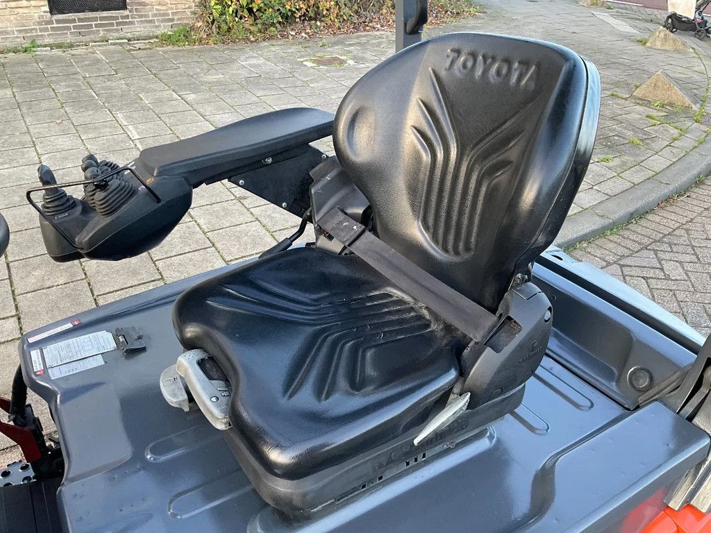 Toyota 8FBE18T 1800KG 4.70METER HEFTRUCK