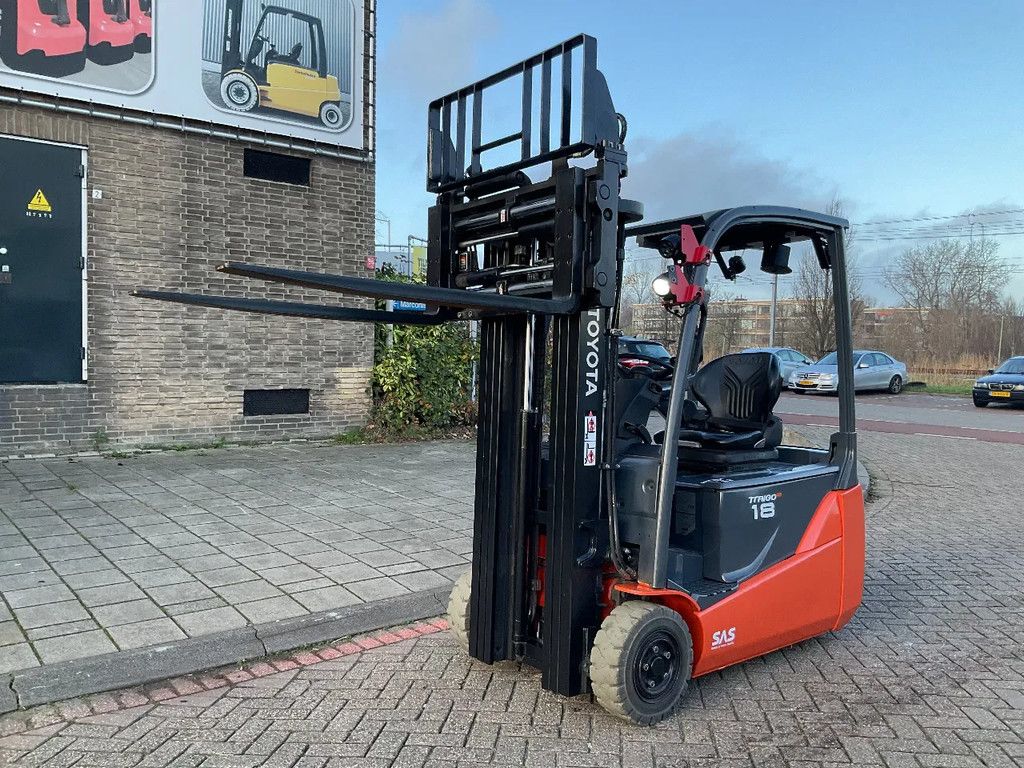 Toyota 8FBE18T 1800KG 4.70METER HEFTRUCK