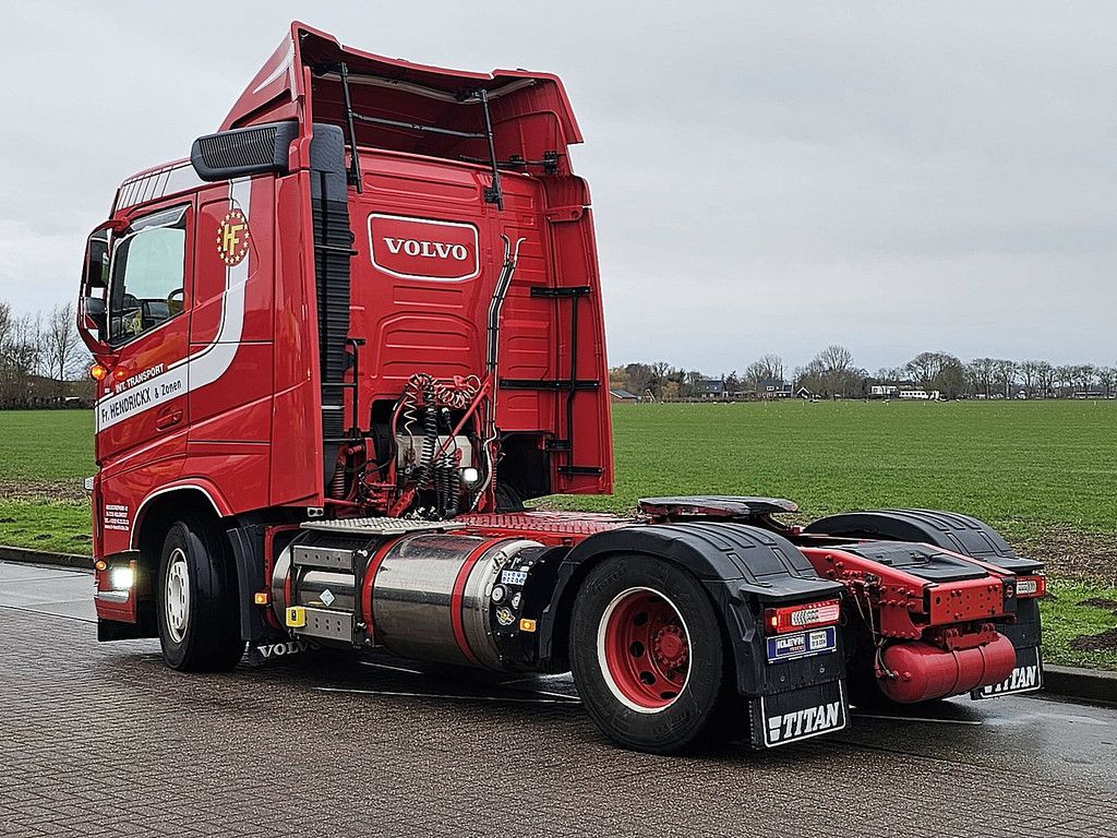 VOLVO FH 420 lng gas 1st owner