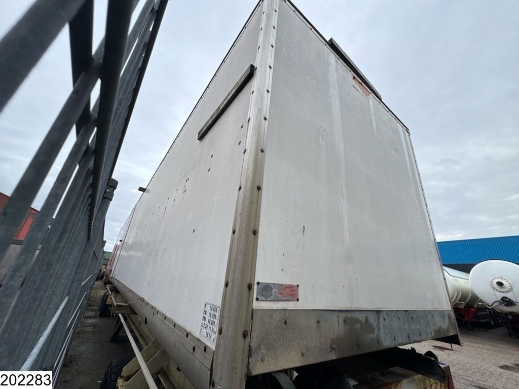 SMCI Gesloten laadbak