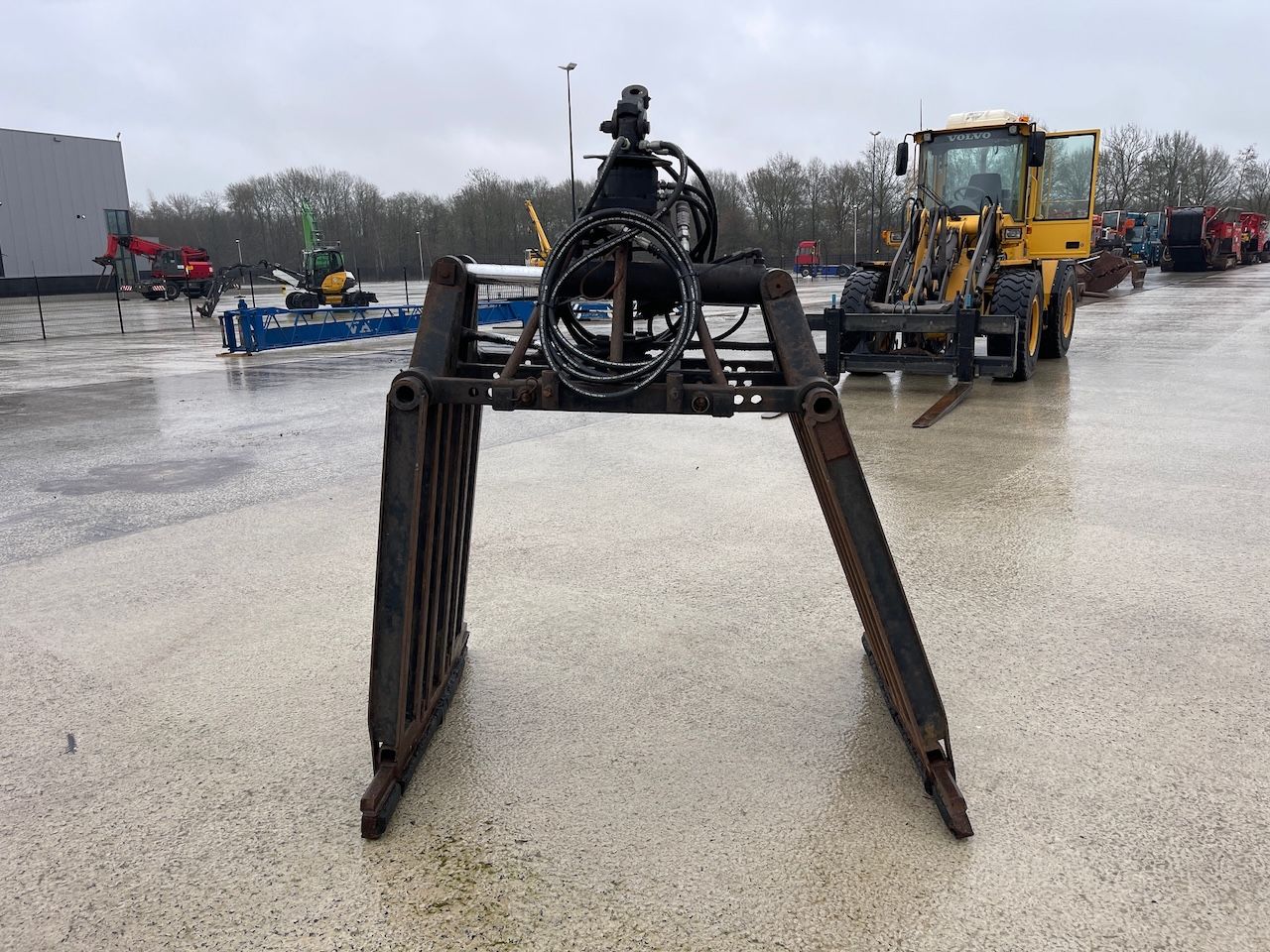 Stenenklem met hydraulische rotator