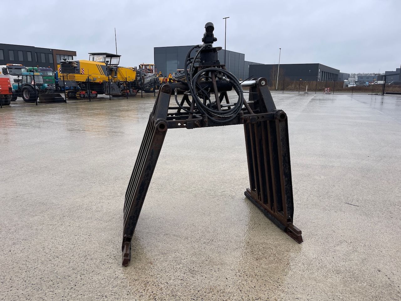 Stenenklem met hydraulische rotator