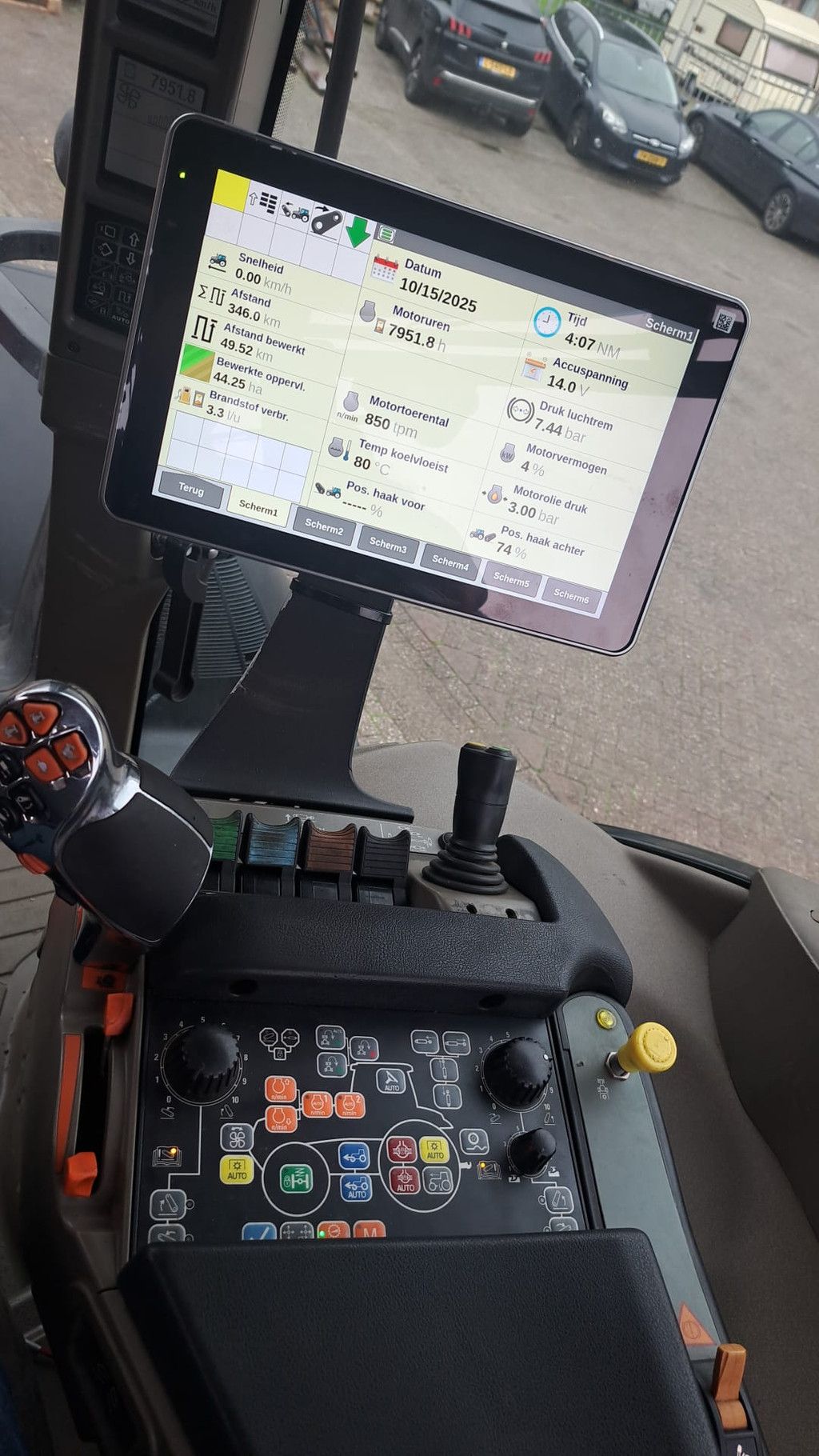 Case Optum Optum 300CVX