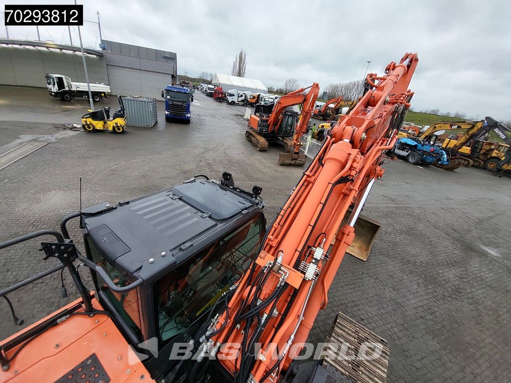 Hitachi ZX300 LCN -6