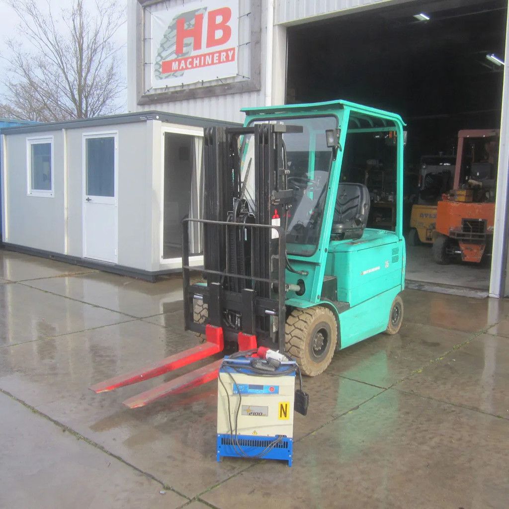 Mitsubishi Heftruck FB25K elek., weeginstallatie, triplomast, side shift.