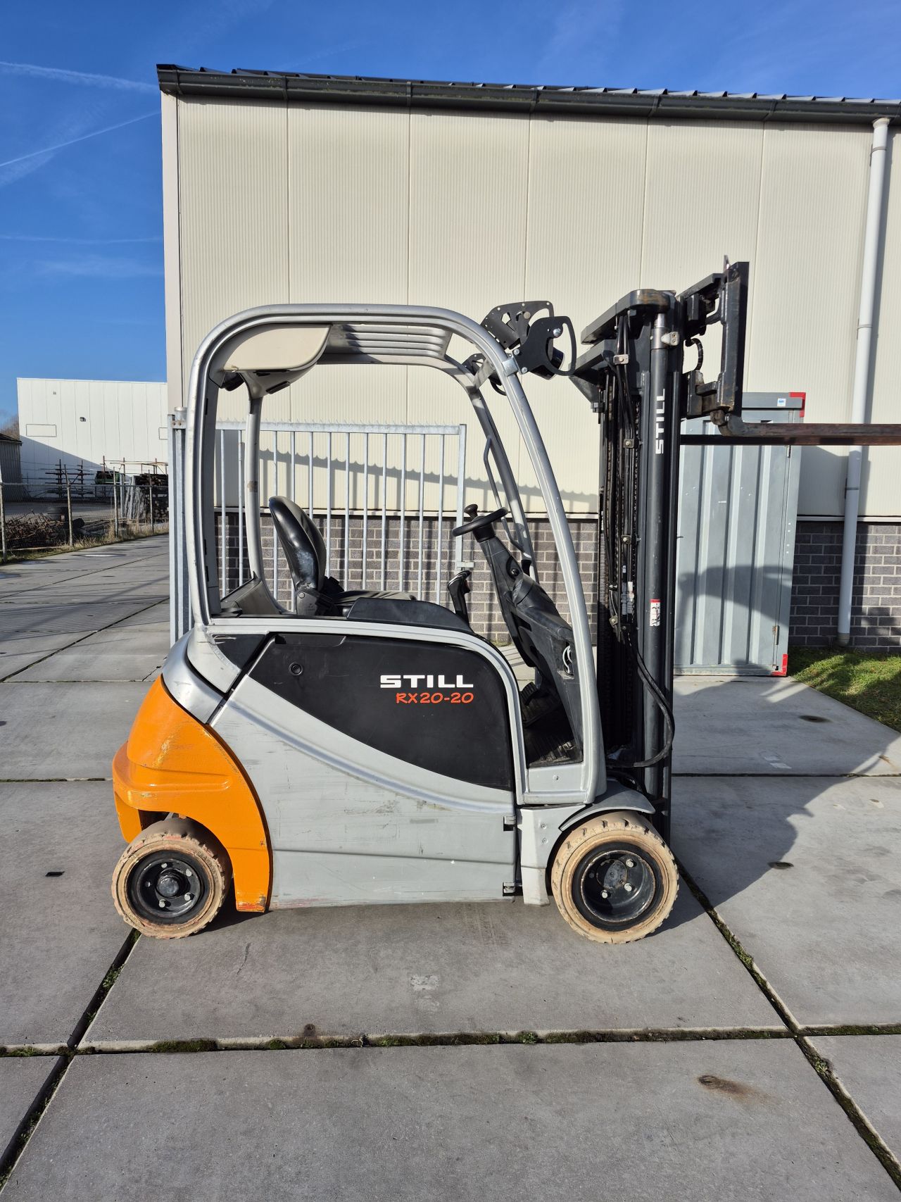 Still RX20-20P triplex sideshift 4.820 mm bj 2015 5615 uur