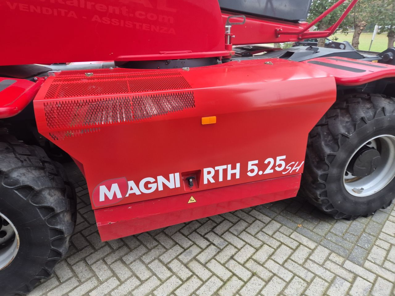 Used MAGNI RTH 5.25 SH roto telescopic