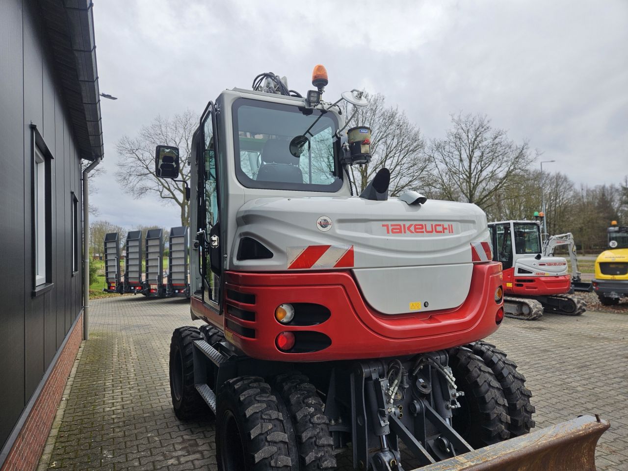 Takeuchi TB295W stage V