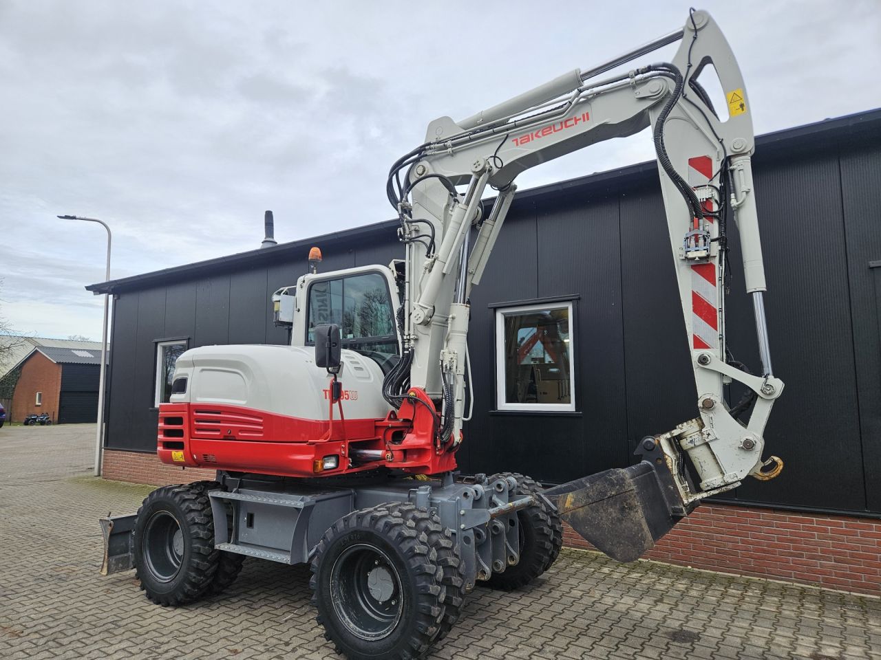 Takeuchi TB295W stage V