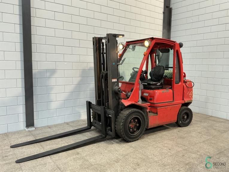 Heftrucks LPG Nissan UG 1 D 2 A 32 LQ 2008 Vrije-heffing