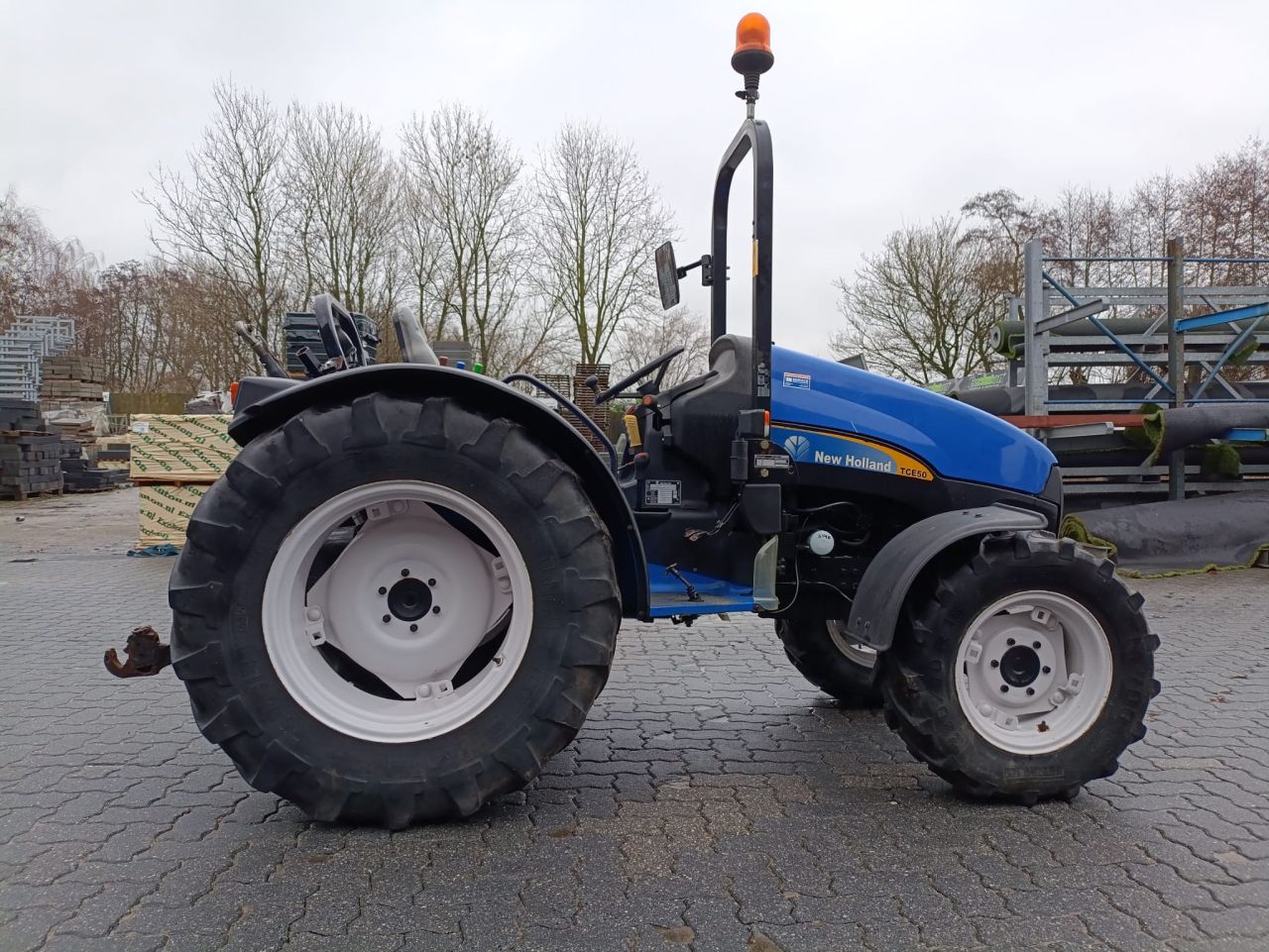 New Holland TCE50