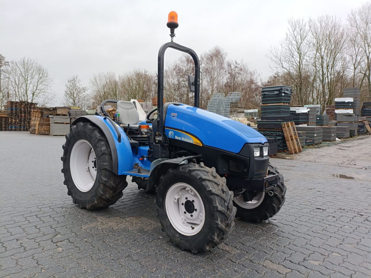New Holland TCE50