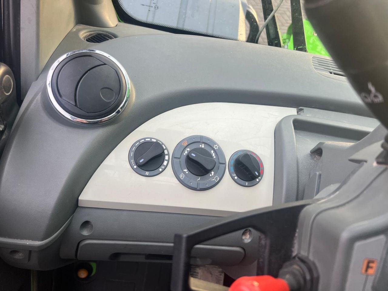 Used MERLO 65.9 TF telescopic with lifting height up to 8,8 m