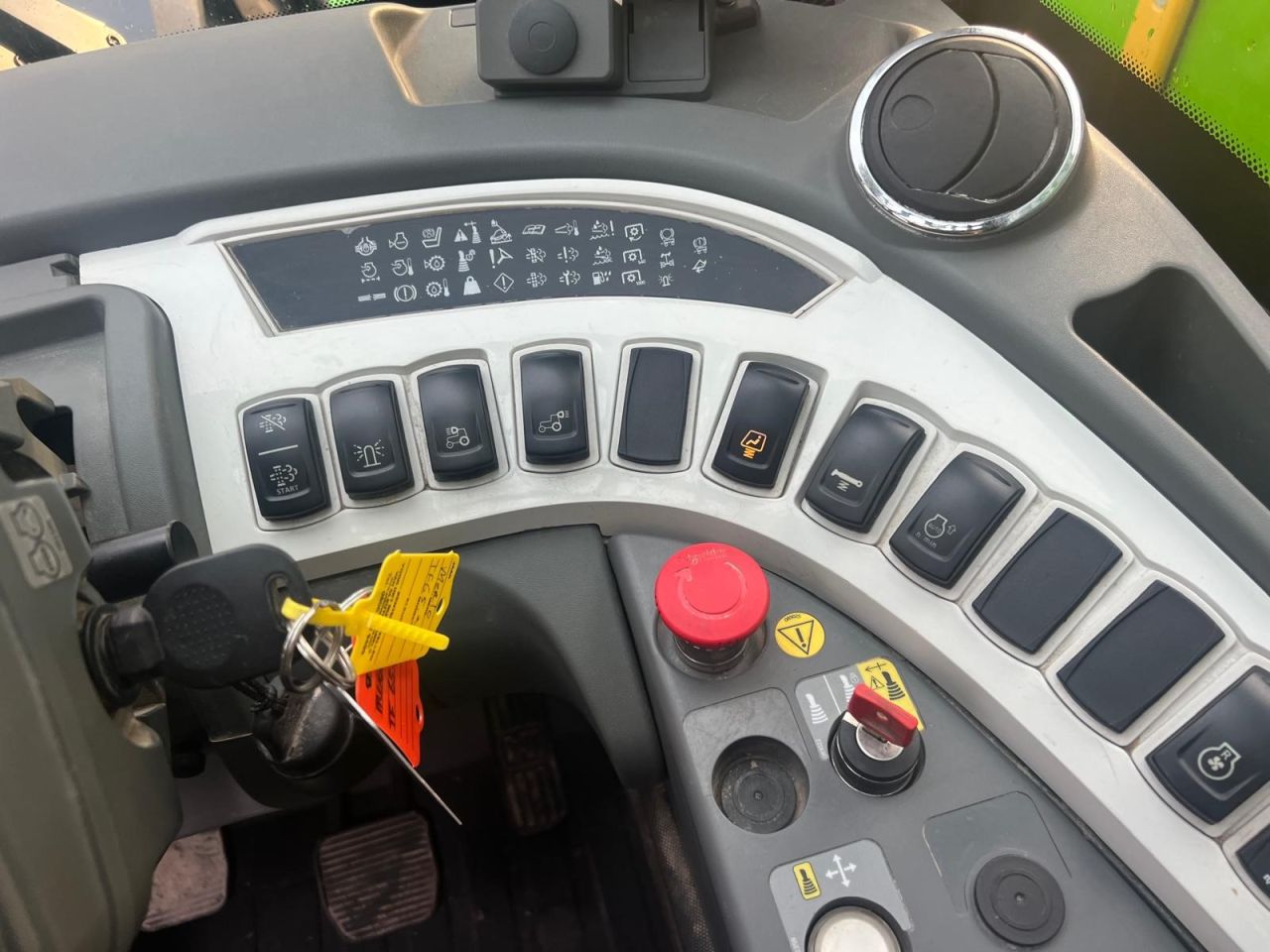 Used MERLO 65.9 TF telescopic with lifting height up to 8,8 m