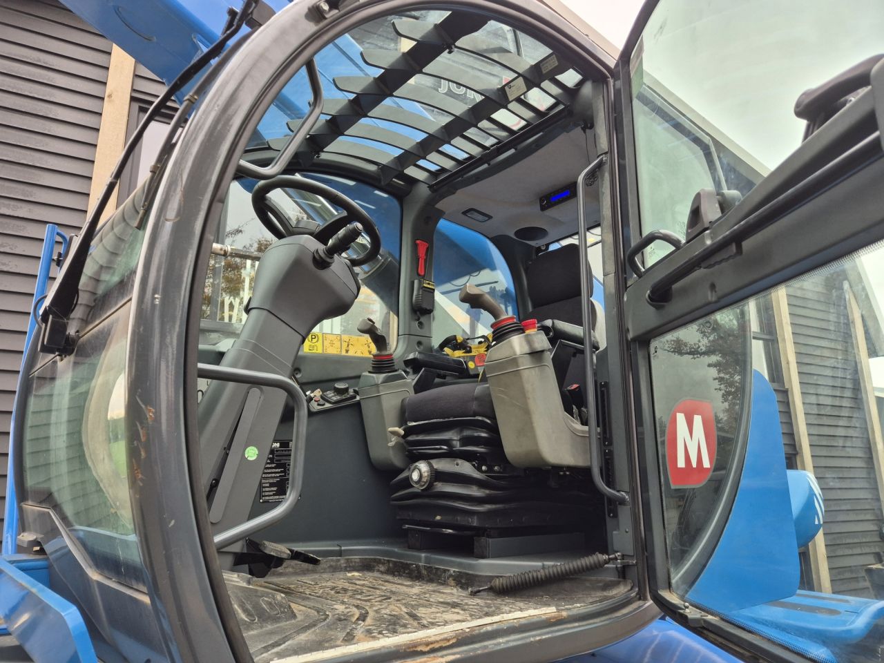 Used MAGNI RTH 5.21 roto telescopic with lifting height up to 21