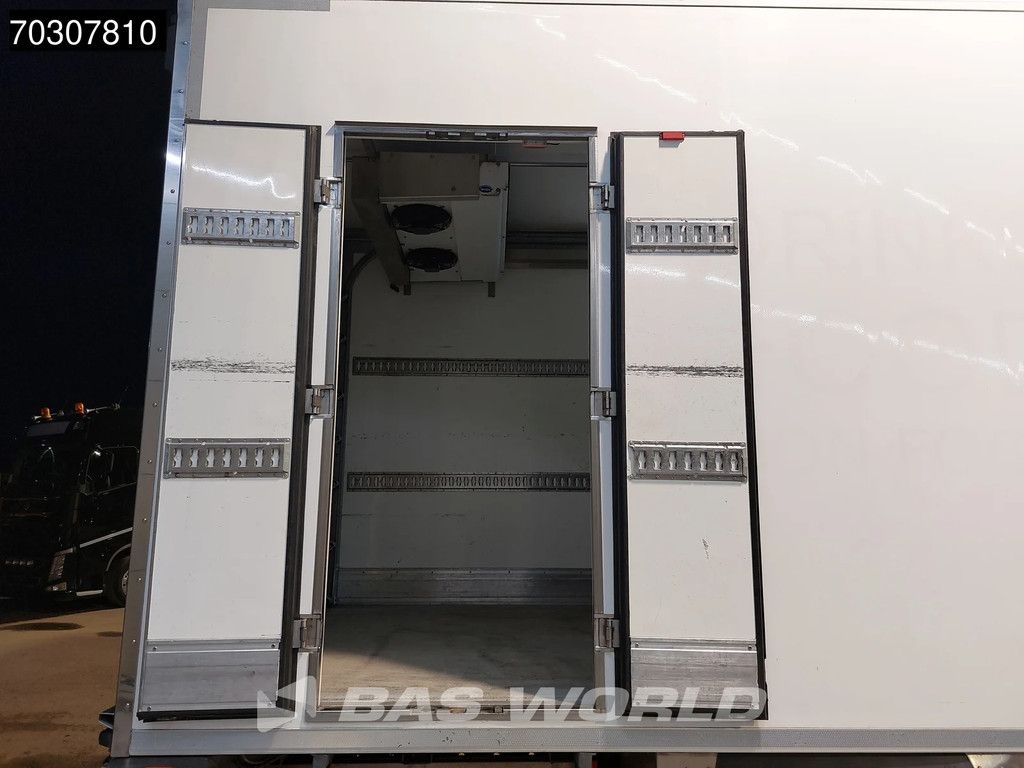 Mercedes Antos 1924 4X2 EuroFrigo 2000kg underfold tailgate Automatic Euro 6