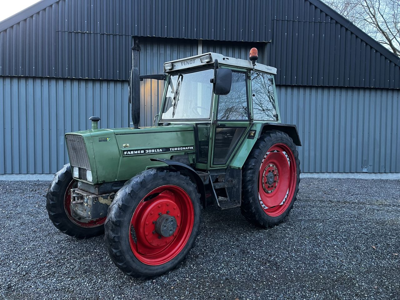 Fendt Farmer 309 LSA 40km