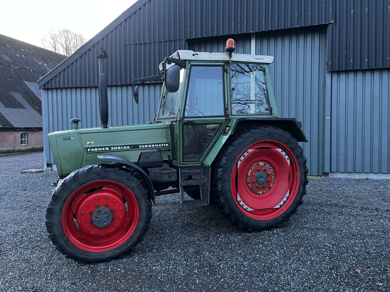 Fendt Farmer 309 LSA 40km