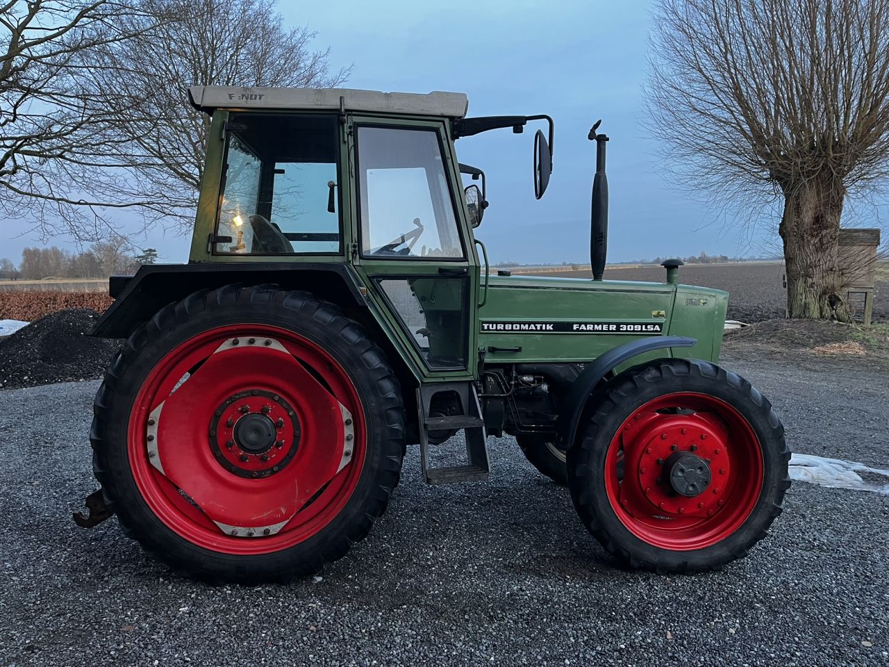 Fendt Farmer 309 LSA 40km