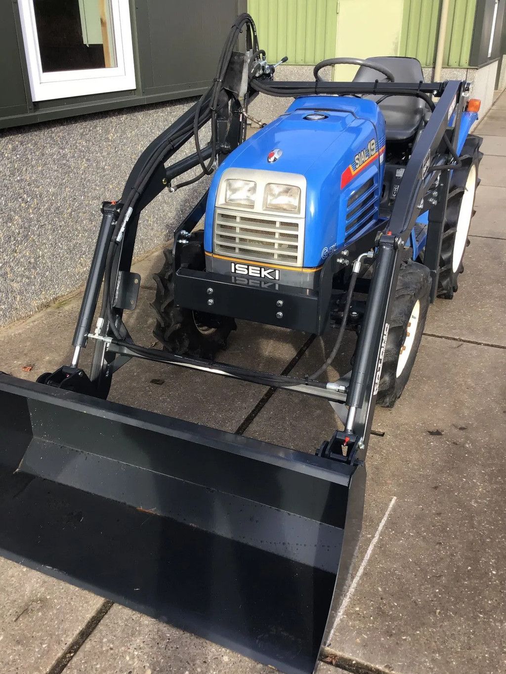 Iseki Mini trekker Iseki Sial 19 met nieuwe voorlader