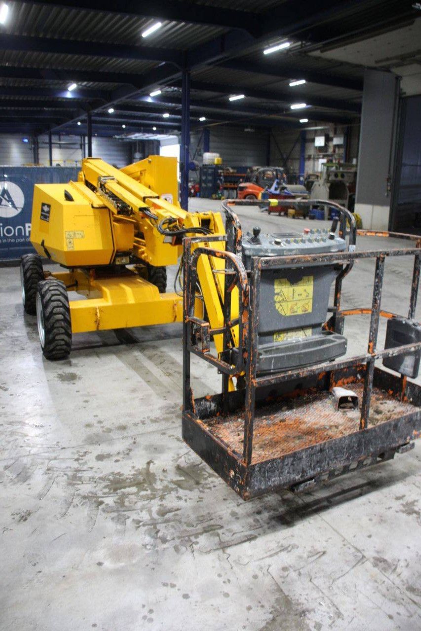 Gelenkteleskoparbeitsbühne JLG 340AG Diesel 12,33 m