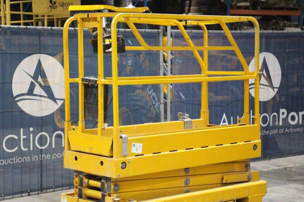 Scherenarbeitsbühne Haulotte Optimum 8 Electric 7,7 m 2015