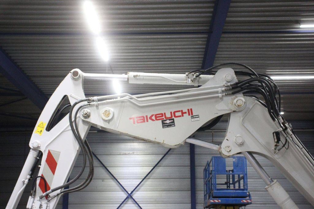 Radbagger Takeuchi TB295W Diesel 77kW 2013