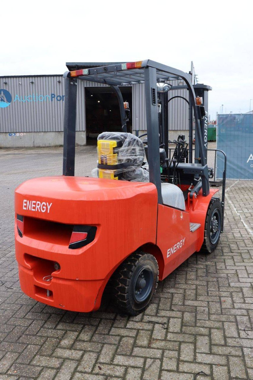 Gabelstapler Energy CPC30 Diesel 3000kg 3m Neu