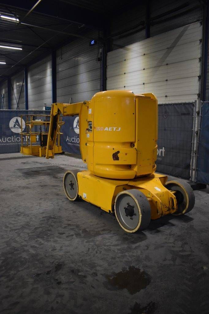 Knikarmhoogwerker Manitou 120 AETJ Elektrisch 12m