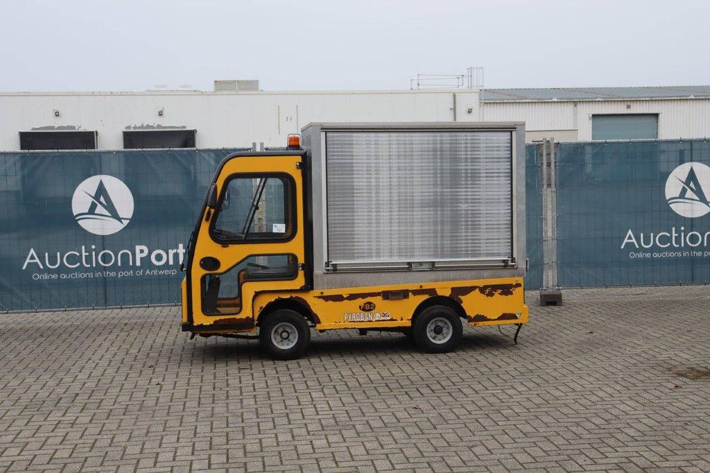 Elektroauto Bradshaw FB2 mit Ladefläche