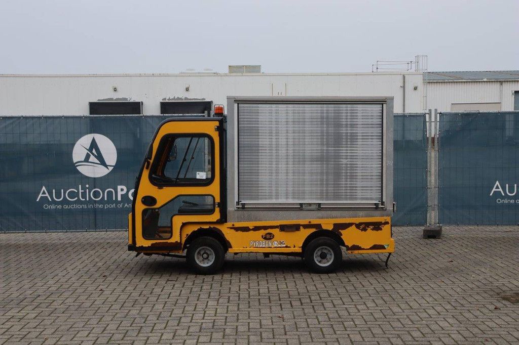 Elektroauto Bradshaw FB2 mit Ladefläche