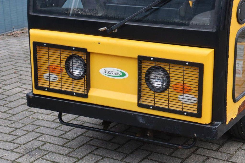 Elektroauto Bradshaw FB2 mit Ladefläche