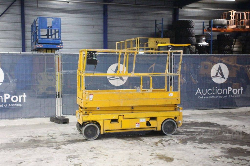 Scissor lift Haulotte Compact 8 Electric 8m 2013