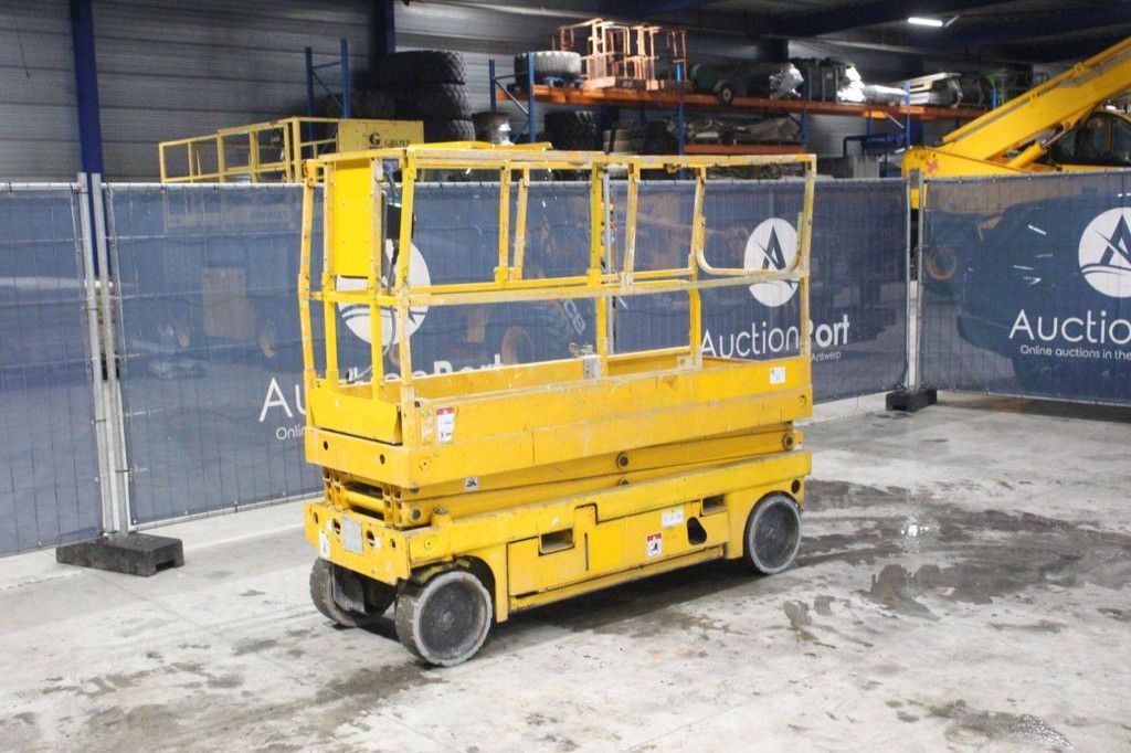 Scissor lift Haulotte Compact 8 Electric 8m 2013