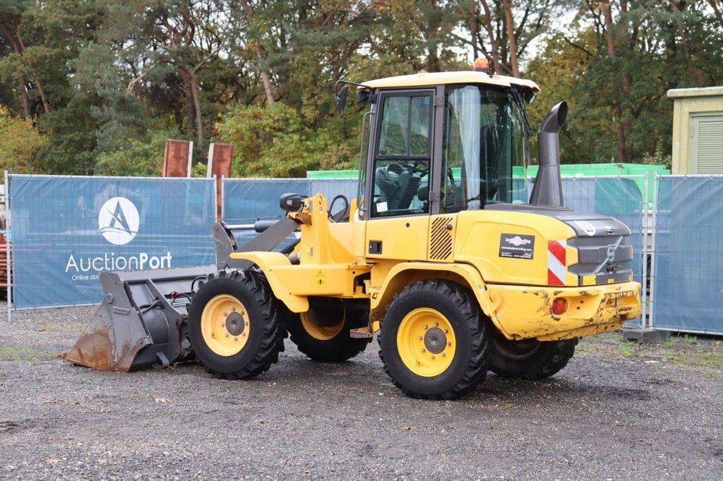 Wheel loader Volvo L30G Diesel 55.4kW 2016