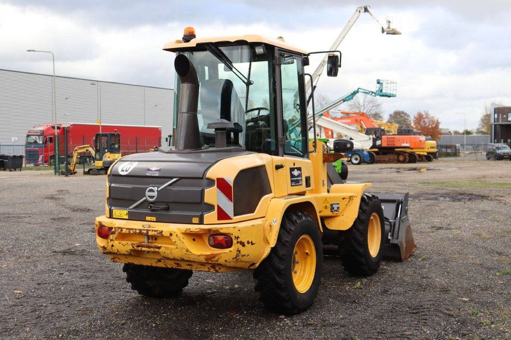 Wheel loader Volvo L30G Diesel 55.4kW 2016