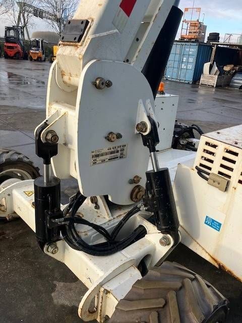 MEC 3084 4x4 Elektro+Diesel 11m Gelenkteleskoparbeitsbühne