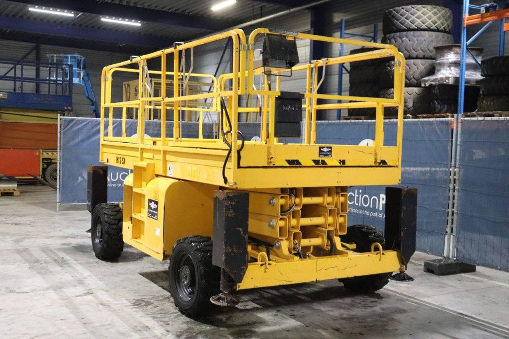 Scherenarbeitsbühne Haulotte H12 SX Diesel 12m 2015